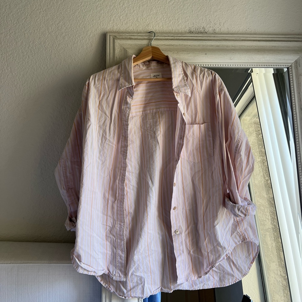 Aritzia Button Up